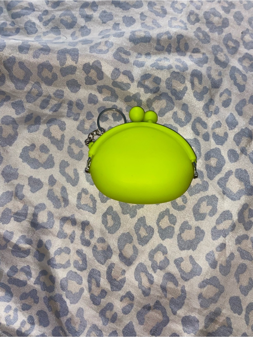 Bright like green silicone coin purse keychain